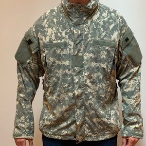 U S Army Issued Wind Breaker